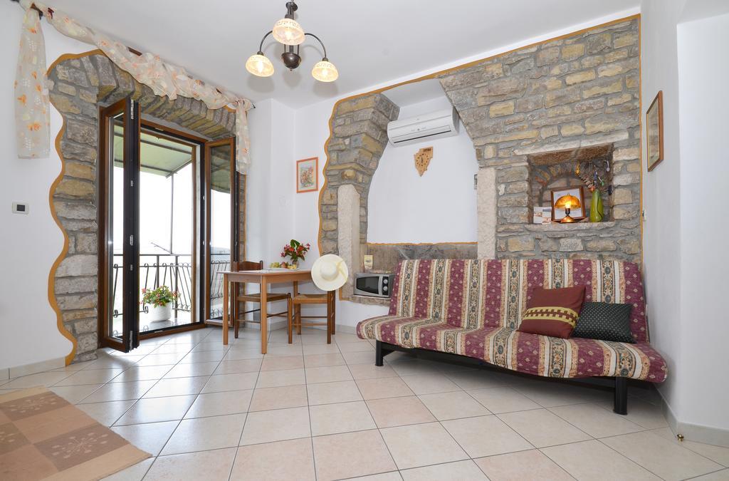 Bella Vista Apartments Motovun Luaran gambar