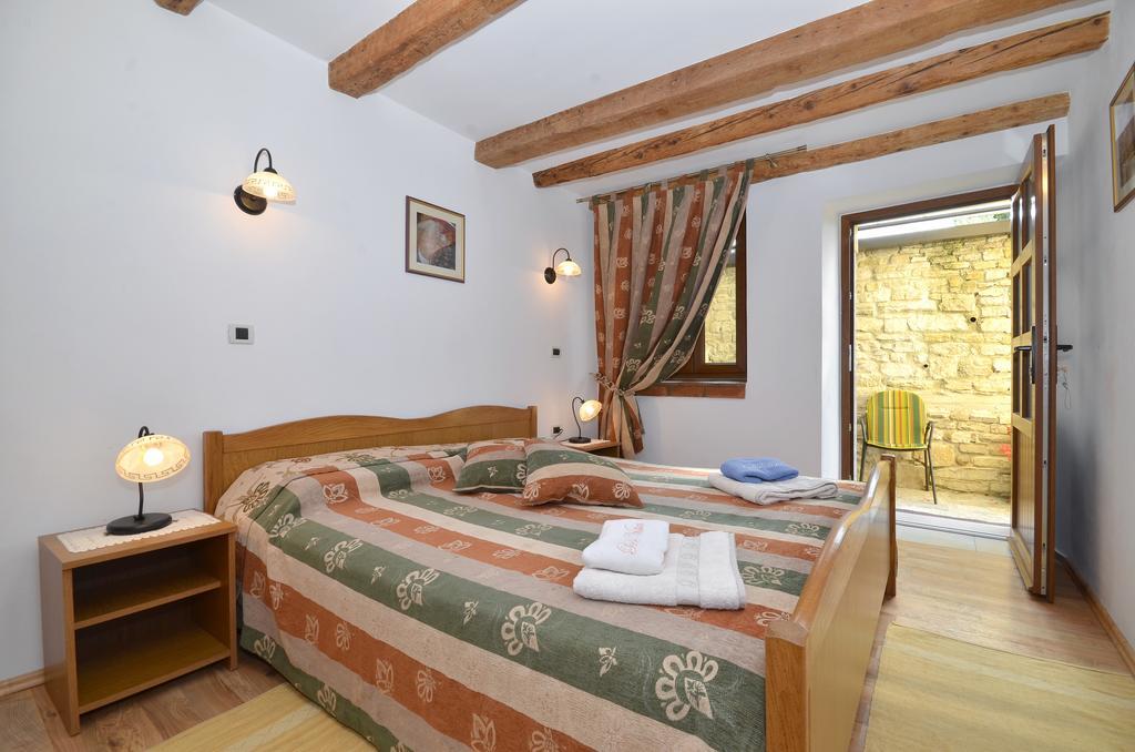 Bella Vista Apartments Motovun Bilik gambar